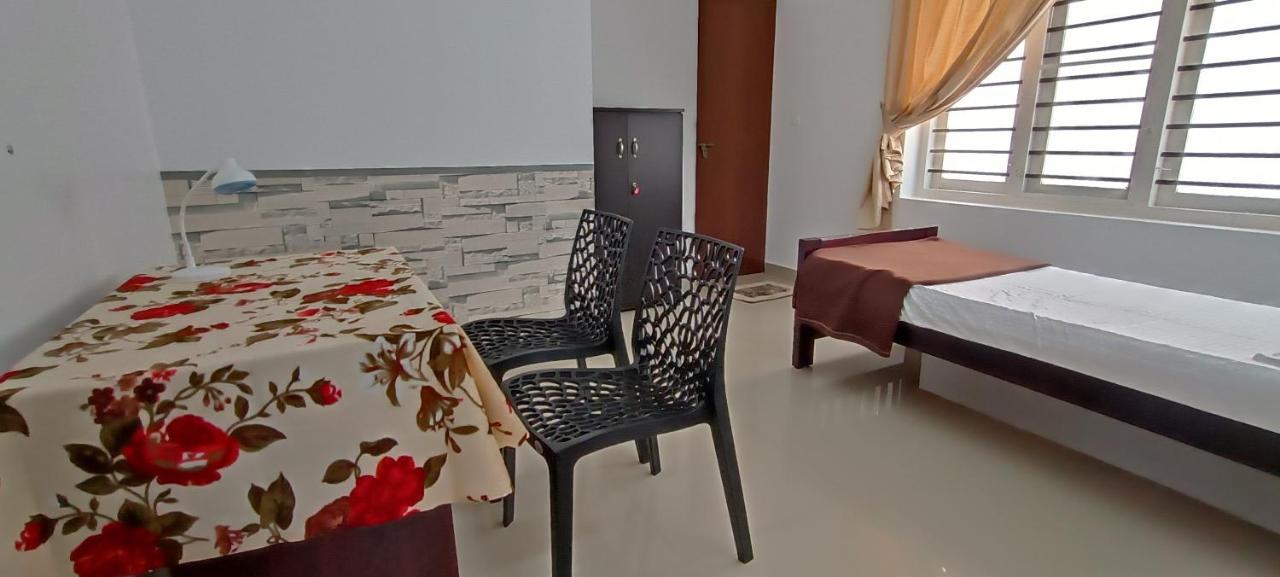 Prakriti Homestay Fortkochi Air Conditioned Rooms Экстерьер фото